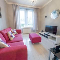 Central Renfrew 1BR Apt
