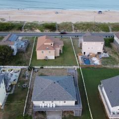 K1715 The Beach Box. Ocean views & scenery from the crow's nest