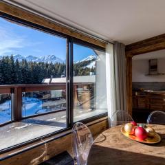 Appartement de standing à Courchevel avec vue, proche des pistes, parking inclus - FR-1-575-59