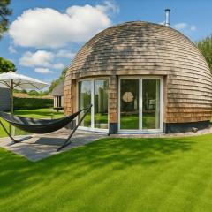 Nordkugel - Rundes Wohnglück am Tollensesee