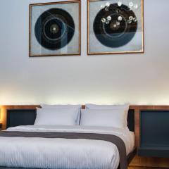 Dessarri Long Apartment