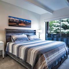 Downtown Ketchum Condo - Walk to Ski Lifts!