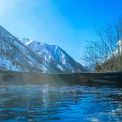 Baita In Pietra Con Vista Sulla Valle Di Ala