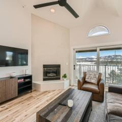 Lake Forest Alpine View: Lake Mountain Views