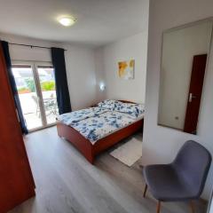 Gemütliche Erdgeschossferienwohnung Mit Balkon