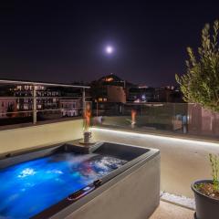 Heated Plunge Pool & Firepit Acropolis Penthouse