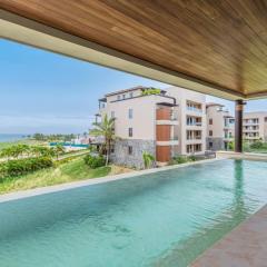 3Bed condo with Pool Ocean views
