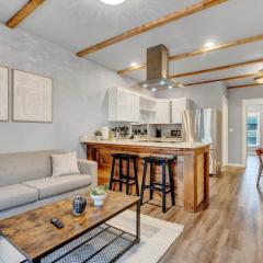 Walk to DT Fast WiFi & Long Stay Ready