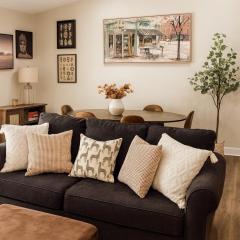 Quiet Stylish Stay with Office Space near Downtown