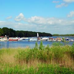 Haus mit WLAN in Buchholz am Müritzsee