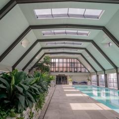 Paxtonz Urban Luxe Walk to Mall! Free WiFi & Pool