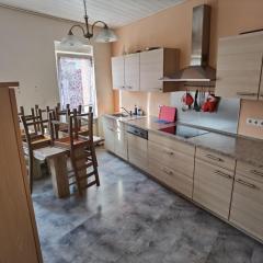 Gemütliche Ferienwohnung In Herrensohr Mit Garten, Grill Und Terrasse