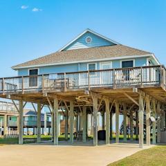 Beach Therapy Laid-Back Escape Steps from Surf