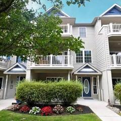 Beautiful 4 Bedroom Condo With Pool!