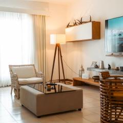 Luxurious 3-Bedroom Apt with Sea Views - SD10