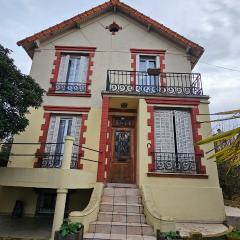 Majestueuse Résidence à 20 Minutes de Paris