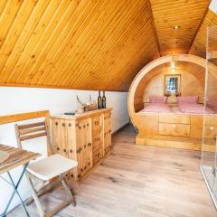 Weinfass Chalet Für 4 In Grub An Der March