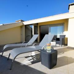 Schönes Haus In Castelo Do Neiva Mit Terrasse