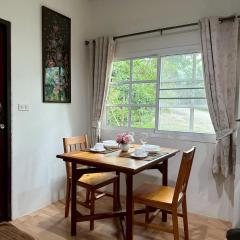 Goo Goo Hill House and Hostel