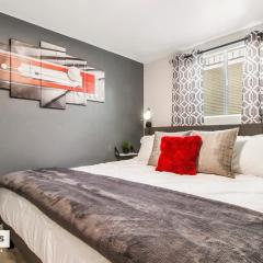 Elegant Downtown SLC Point King Bed 2 Bed 1 Bath