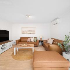 Acacia - Peaceful Mount Coolum Hideaway by the Coast