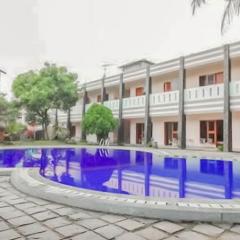 RedDoorz Plus At Hotel Sofia Pangandaran