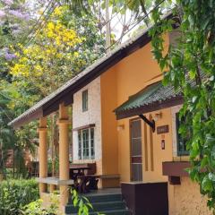 Ban Huaimaedee บ้านห้วยแม่ดี