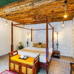 Granny's Den BY ELIVAAS