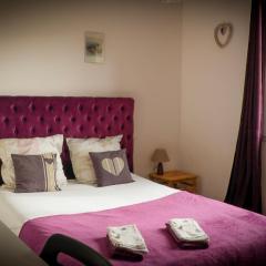 Chambre d'hôtes Sous Les Grands Chênes LOVE