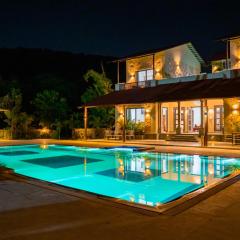 Raas Stays by ELIVAAS