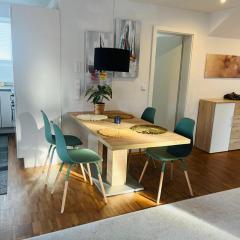 SEEMOMENTE 3 Zimmer mit Balkon, nahe Messe, Flughafen, Friedrichshafen und Spieleland, Parkplatz und Fahrradstellplatz