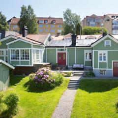 Charming house by the sea