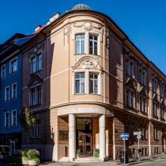 エリザベス オールド タウン（Elisabeth Old Town）