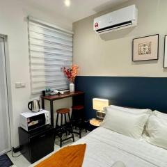 Cozy, Mini Studio Apartment at Neu Suites by OKBnB