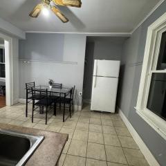 2 Bedroom Cozy Accommodation