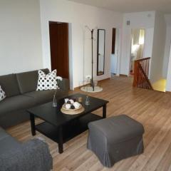 Ruhige Ferienwohnung Mit Balkon Und Parkplatz