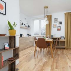 Spacious One Bedroom Apartment for 2 People in Warsaw by Noclegi Renters