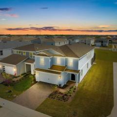 7 Bedrooms 55 Bathrooms Windsor Cay 16202Tw