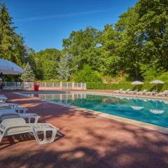 M.Home ACCES OV004 3chbr/6pers