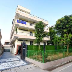 FabHotel Sai Village