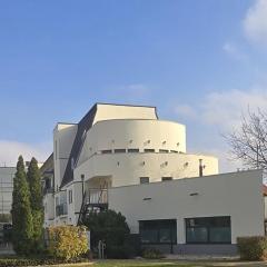 Holiday Beach Budapest Hotel