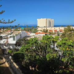 Apartment Jacaranda 2 by sea and beach, pool, very central, dishwasher, Wifi, fantastic seaview