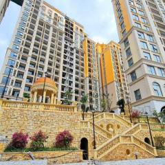 City Apartment Sunset Town - Sea & Fireworks View