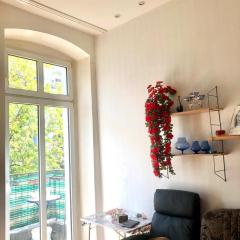 Liebe Wohnung mit Drei Zimmer