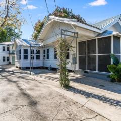 4BR Downtown Lafayette-Garden Parking Walk to Arts District