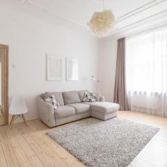 Cozy & Chic & Quiet - Embassy Area - Free Parking