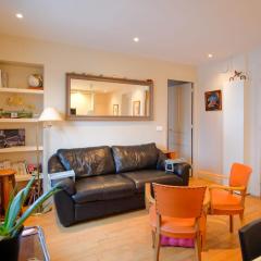 Beautiful And Bright Apartment Near Eiffel Tower