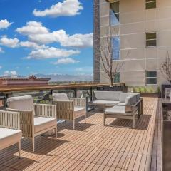 Ultra-Luxury Condo in the Middle of Downtown