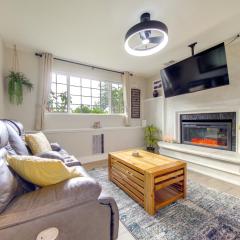 The Salty Hawk Hideaway - Chic Washington ADU