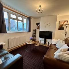 Comfortable 2BDR House near Surrey Quays and River